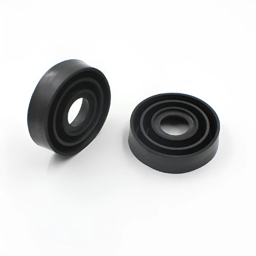 Silicone car headlight dust cover showing IP68 waterproof protection for automotive electrical connections