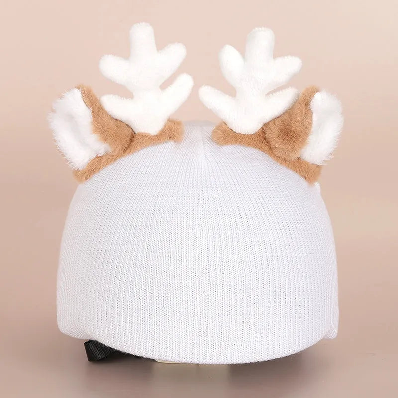 Cartoon-themed plush fabric helmet cover and ear decorations set for motorcycles and bicycles.