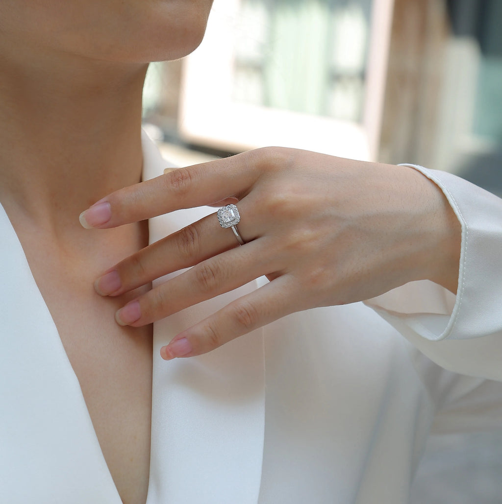 Fangyuan moissanite wedding ring set with square 5.5x5.5mm stone, S925 silver platinum plated, in gift box