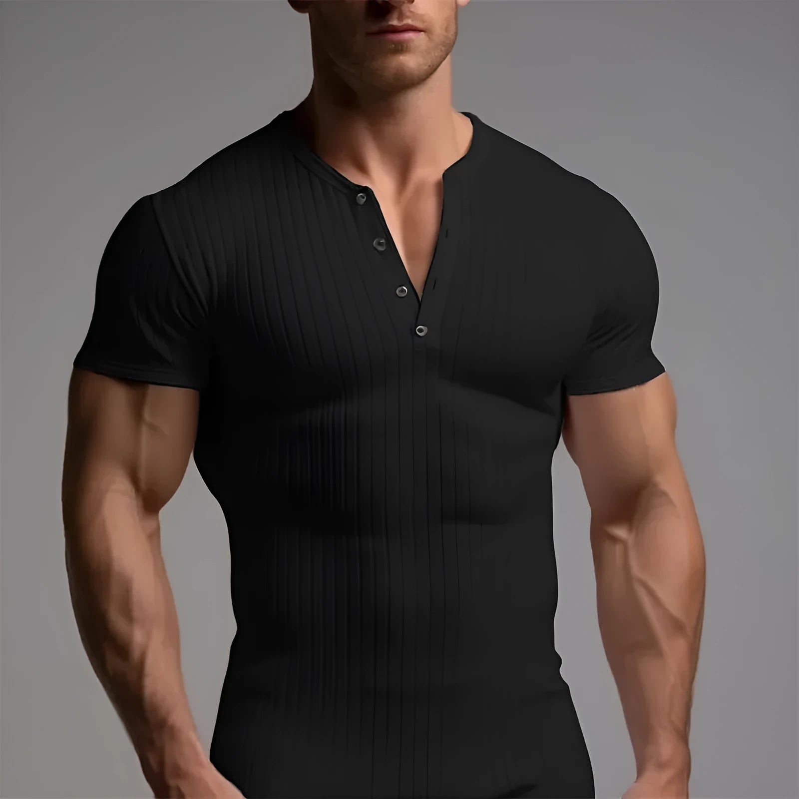Men's slim-fit solid colour sports t-shirt in polyester, shown in army green.