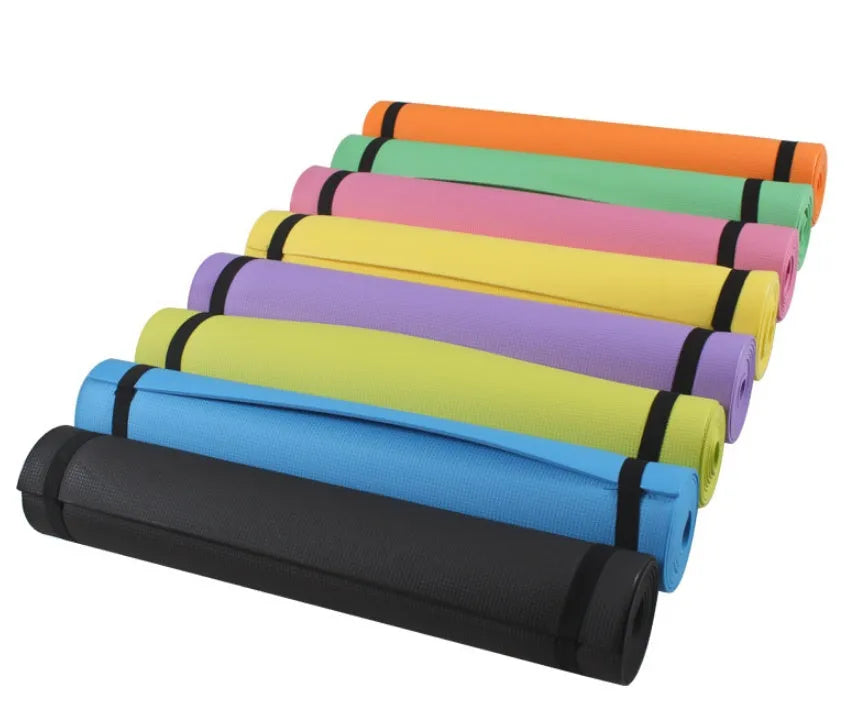 EVA yoga mat in red showing rolled and flat positions, demonstrating 4mm and 6mm thickness options.