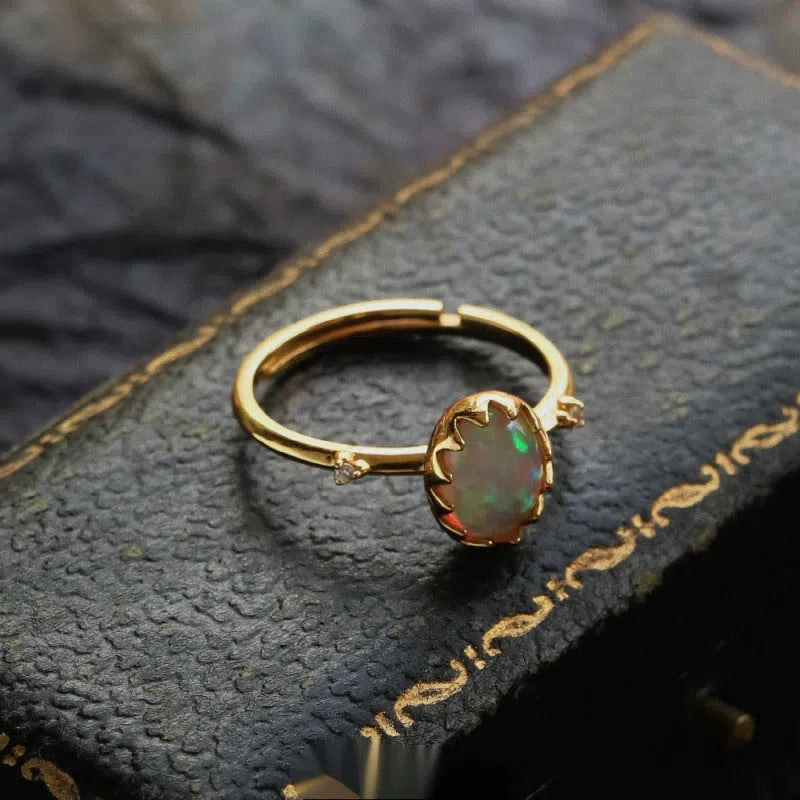 Geometric round copper pendant necklace with opal element for women