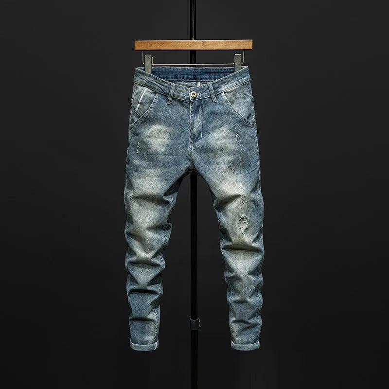 Men's slim-fit skinny jeans in blue cotton denim with stretch, shown in dark and light colour options.