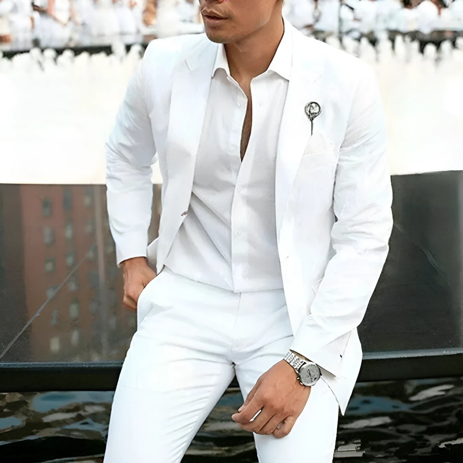 Men's white two-piece slim fit suit made of cotton and acetate fibre for wedding groomsman use