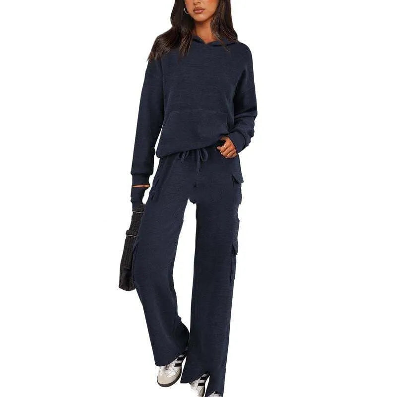 Women's polyester leisure sports suit with regular sleeves and matching trousers in multiple colour options