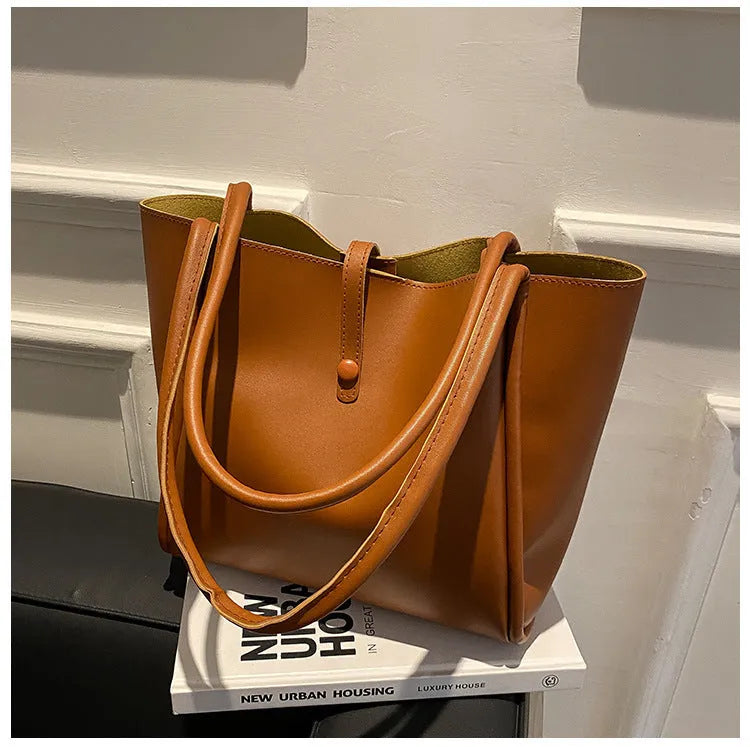 Casual large capacity solid colour PU tote bag for women with matching wallet on shoulder