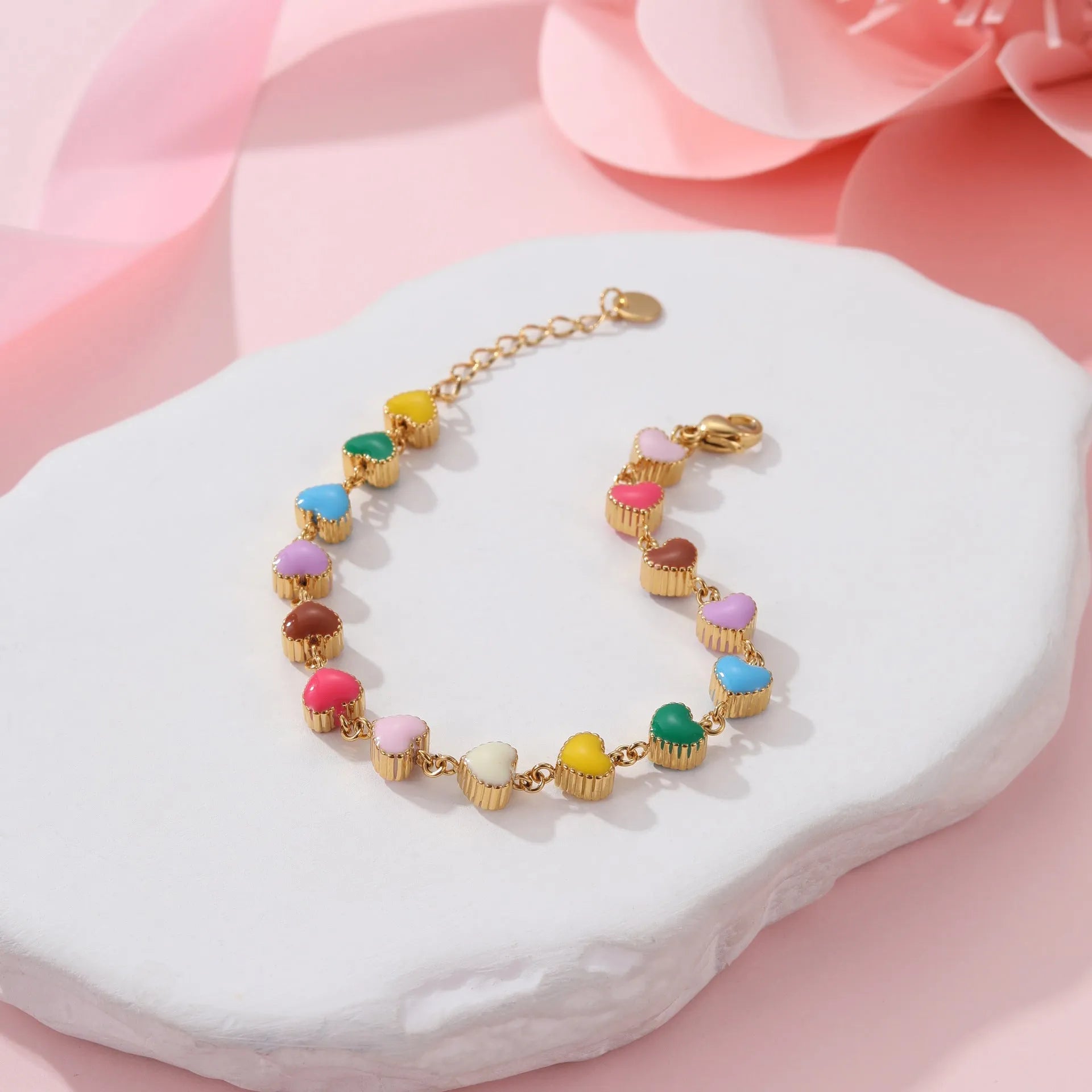 Women's heart-shaped titanium steel bracelet in gold or steel colour with electroplated finish