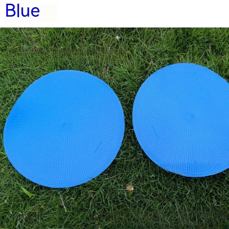 Football training landmark pad disc in bright colours showing 23cm diameter for target practice