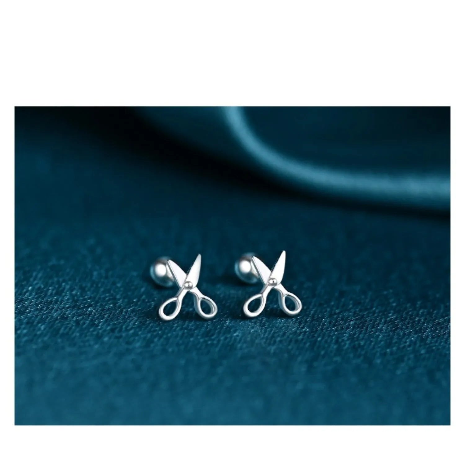 Silver screw stud earrings with mini scissors design motif