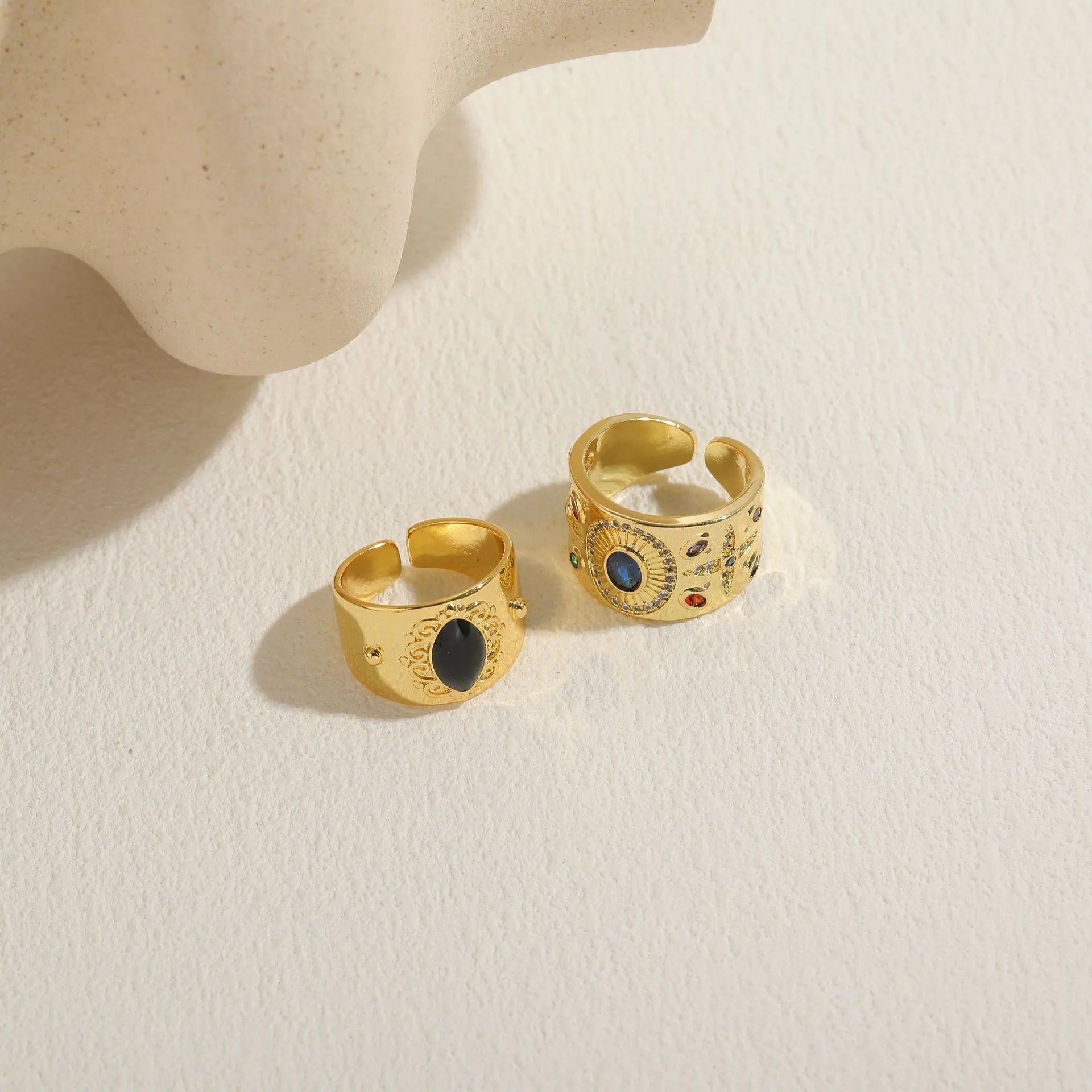 Chinese-style geometric copper ring with horse eye black electroplated finish