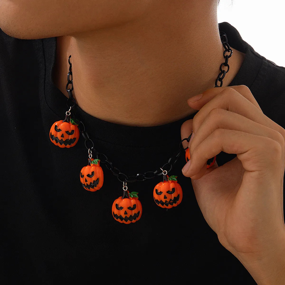 Halloween necklace with acrylic ghost and pumpkin cartoon pendant in mixed colour 06705 on regular chain