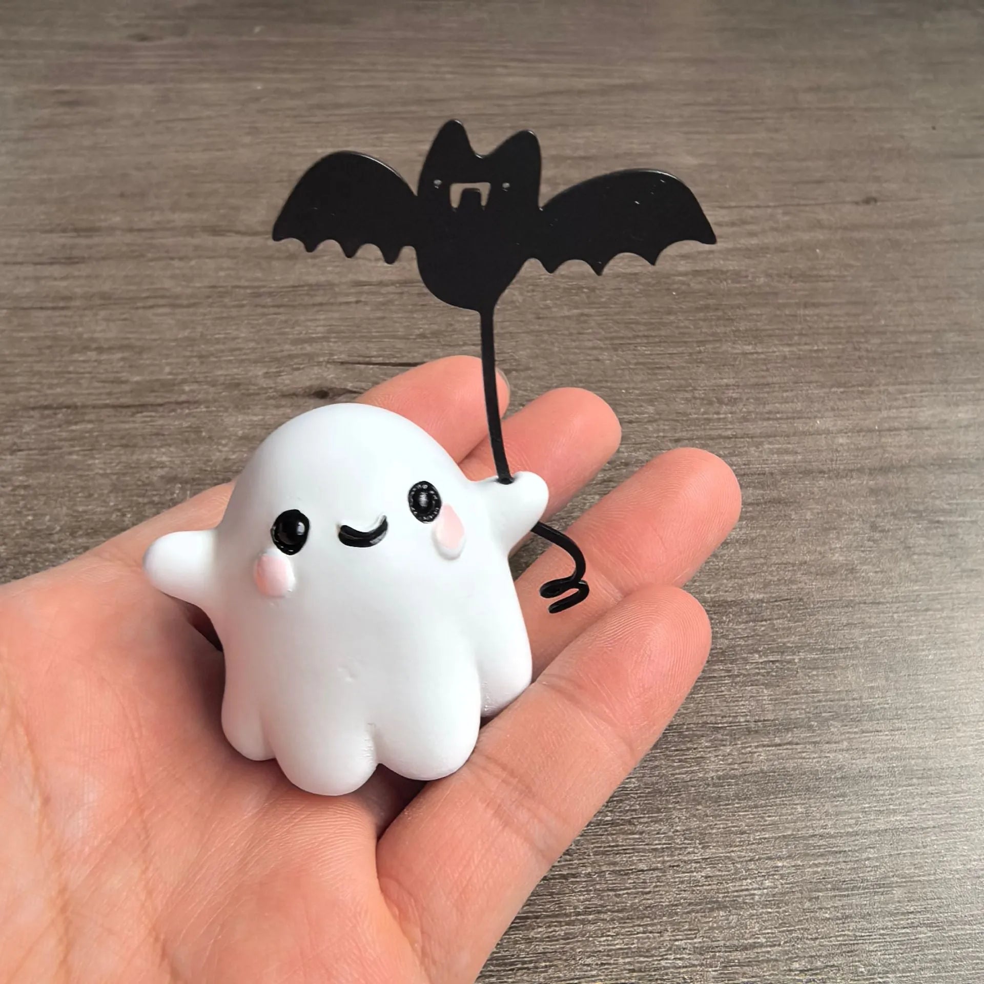Mini resin statue of a ghost walking a dog, American Halloween style decoration