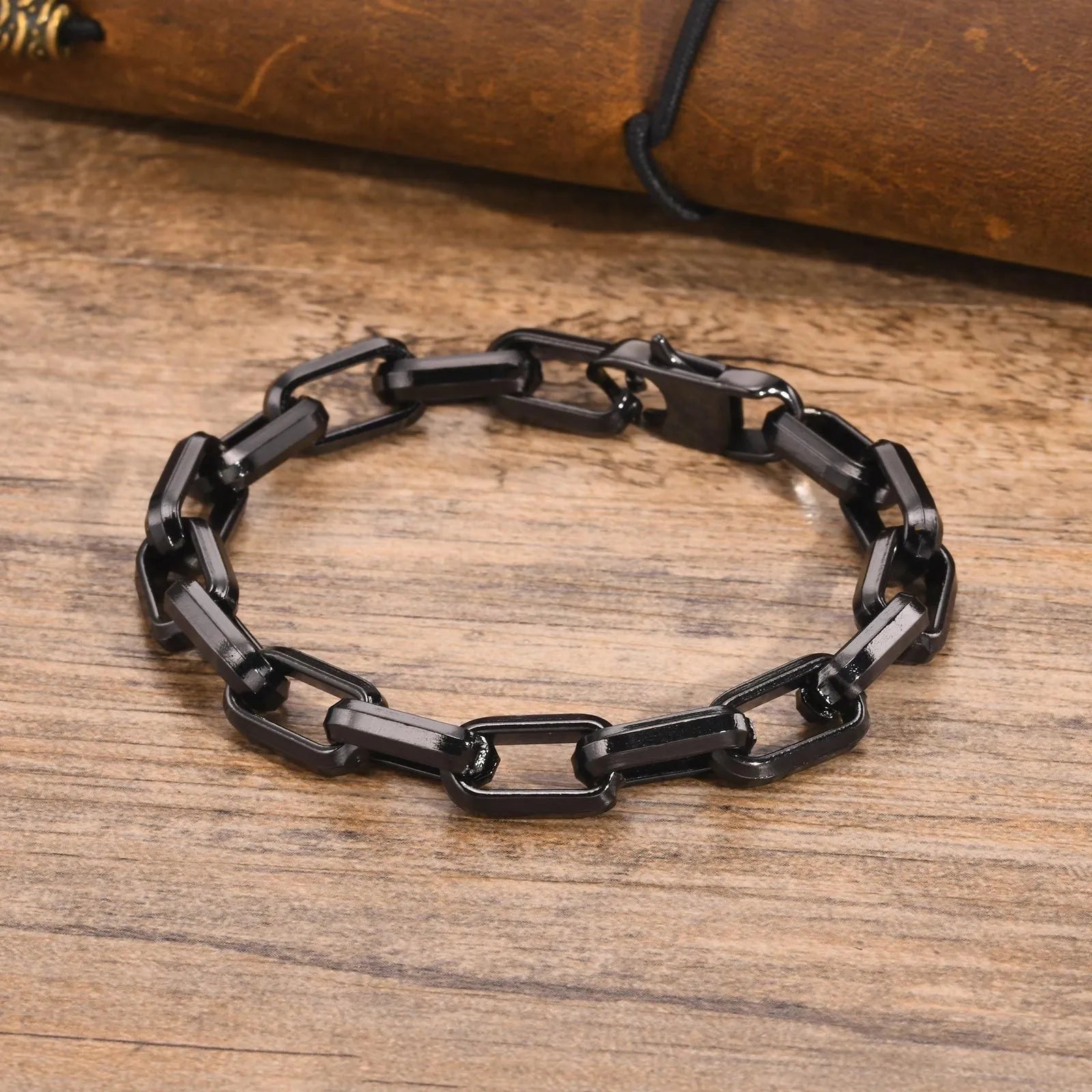 Titanium steel men's bracelet with square chain design in electroplated finish