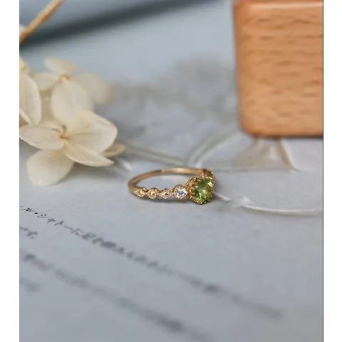 Copper geometric quadrilateral ring with imitation peridot, retro Japanese style, for women.