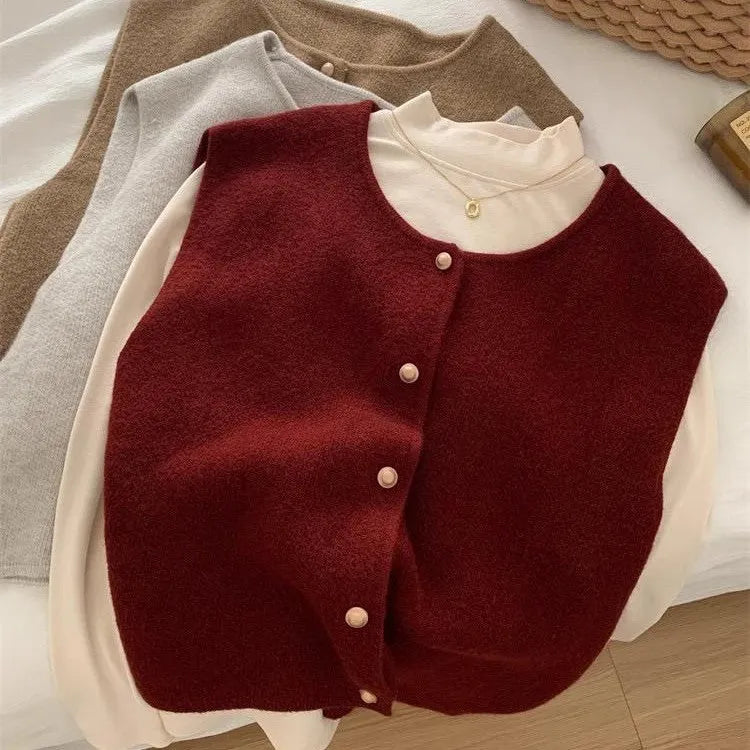 Half-sleeve polyester pullover in six colours including smoky grey and apricot for casual and commute wear