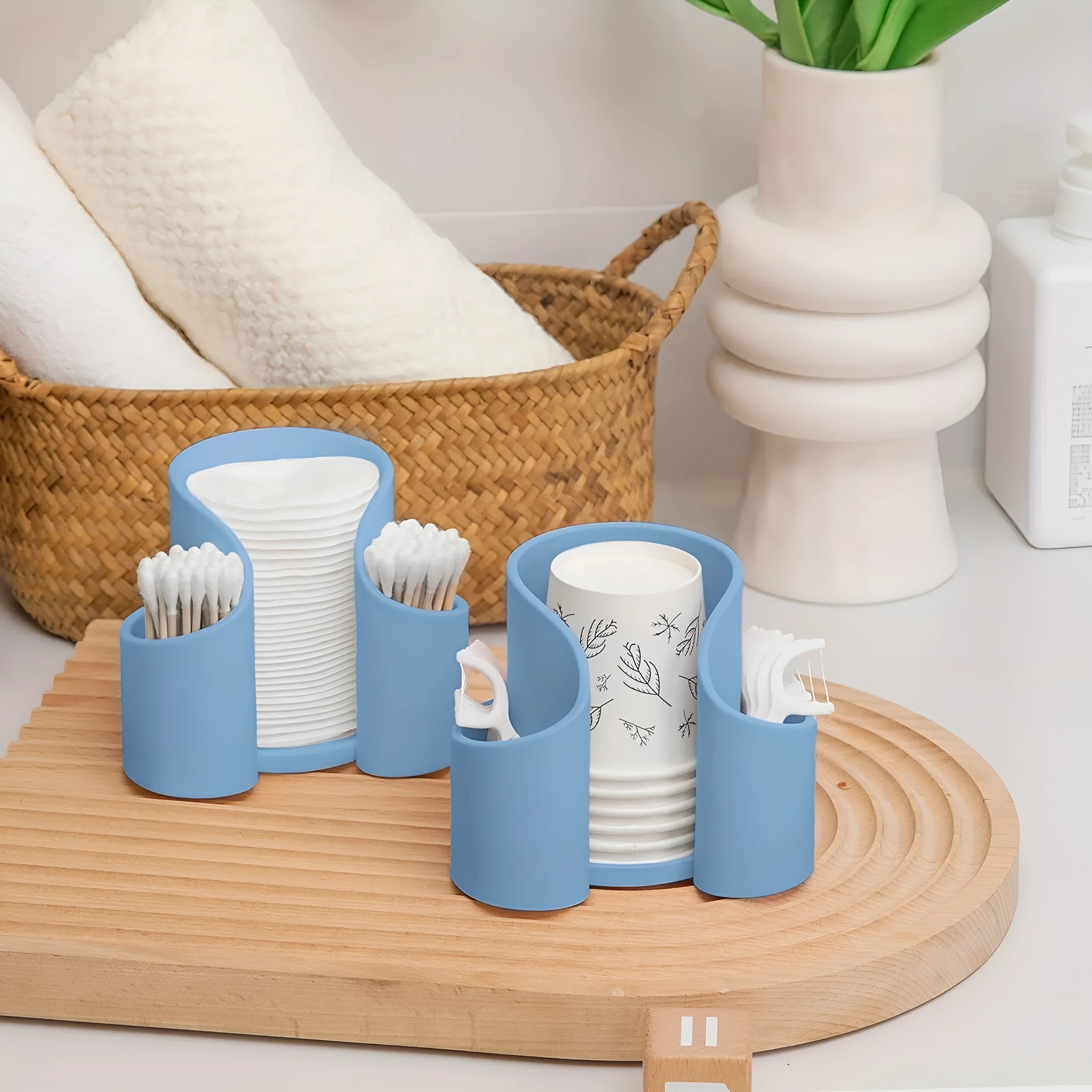 Solid colour plastic dental floss storage box in modern simplicity design.