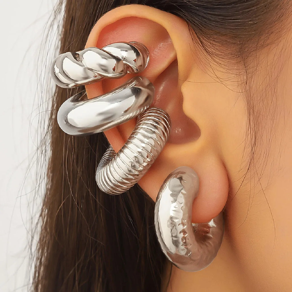 Geometric clip-on earrings for women in gold and silver finishes, set of 4 pieces.