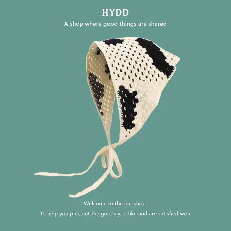 Cotton triangular headscarf with floral pattern in retro French style for women