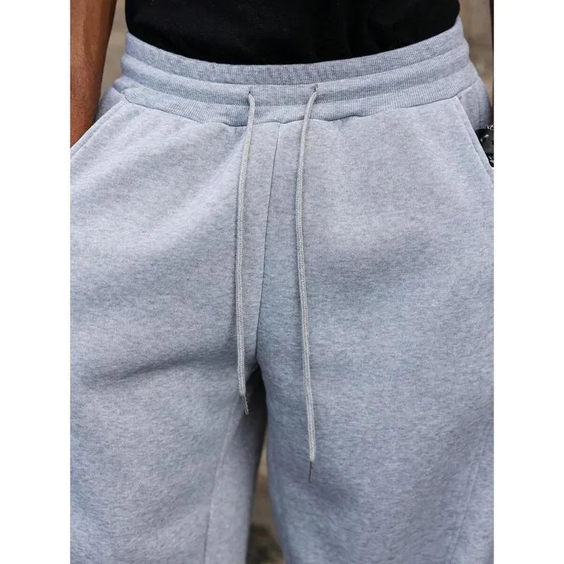 Men's high waist straight-leg casual cropped pants in a bamboo fibre blend fabric.
