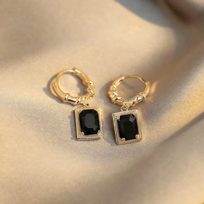 Black geometric copper drop earrings with quadrilateral French court retro design
