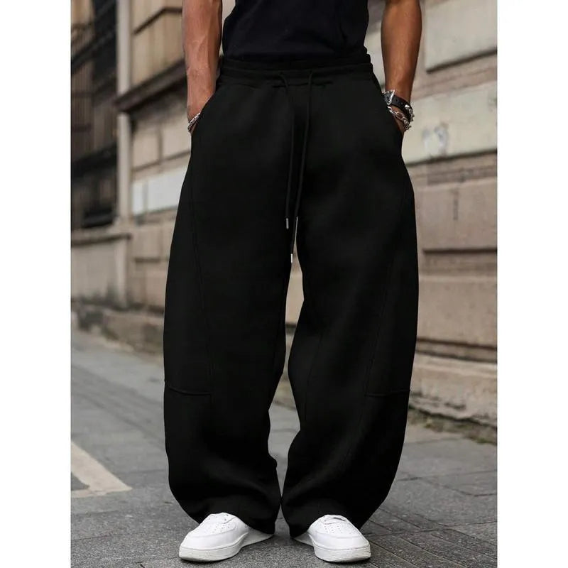 Men's high waist straight-leg casual cropped pants in a bamboo fibre blend fabric.