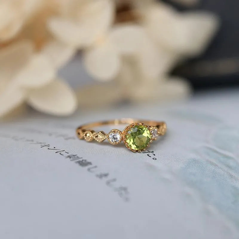 Copper geometric quadrilateral ring with imitation peridot, retro Japanese style, for women.
