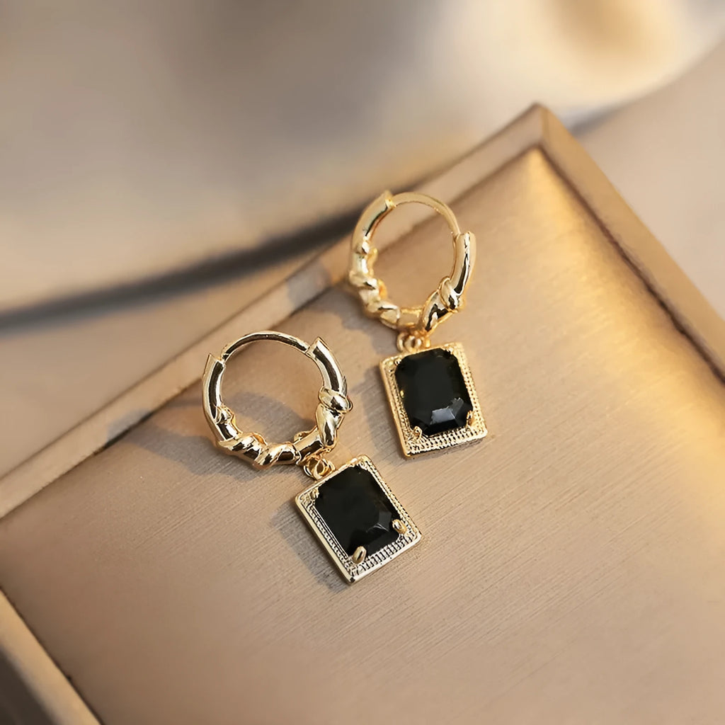 Black geometric copper drop earrings with quadrilateral French court retro design