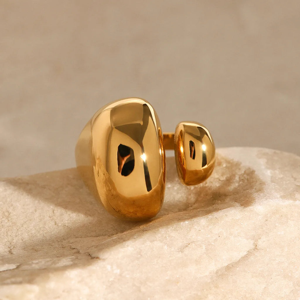 Geometric open stainless steel ring for women with electroplated finish