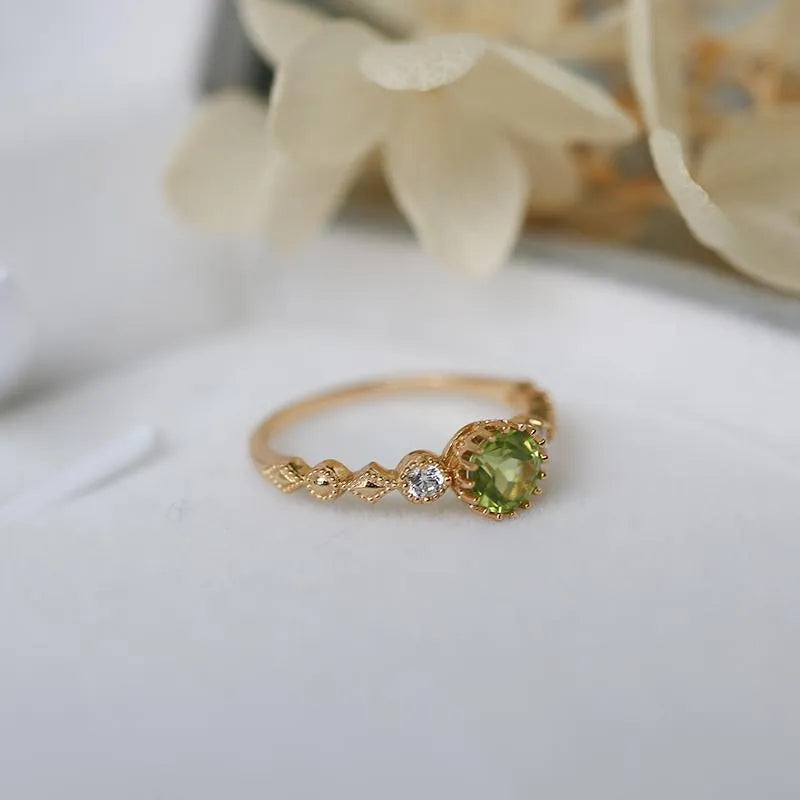Copper geometric quadrilateral ring with imitation peridot, retro Japanese style, for women.