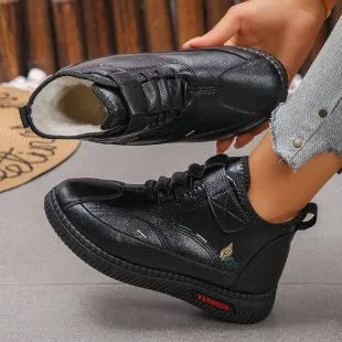 Women's black velvet slippers with rubber sole and low-cut design