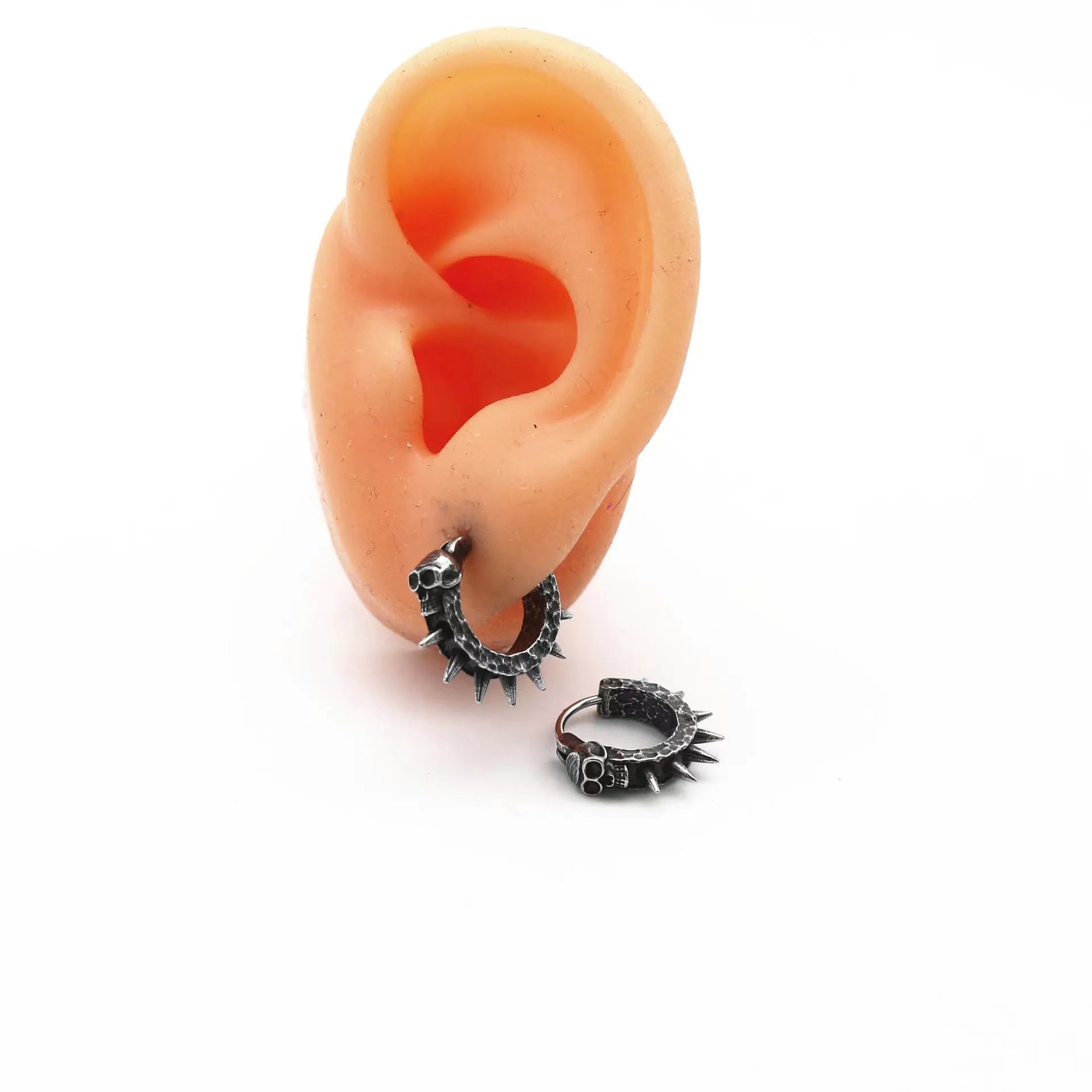 Copper plastic punk motorcycle geometric earrings in retro black alloy