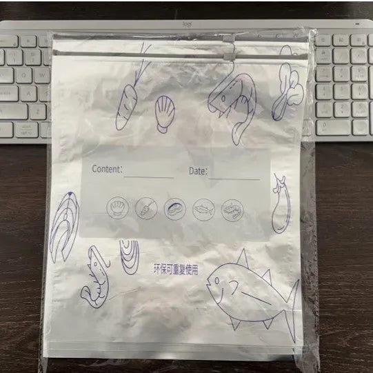 Pack of aluminium foil sealed fresh-keeping bags in small, medium, and large sizes.