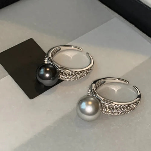 Black pearl adjustable open finger ring with geometric copper design for women