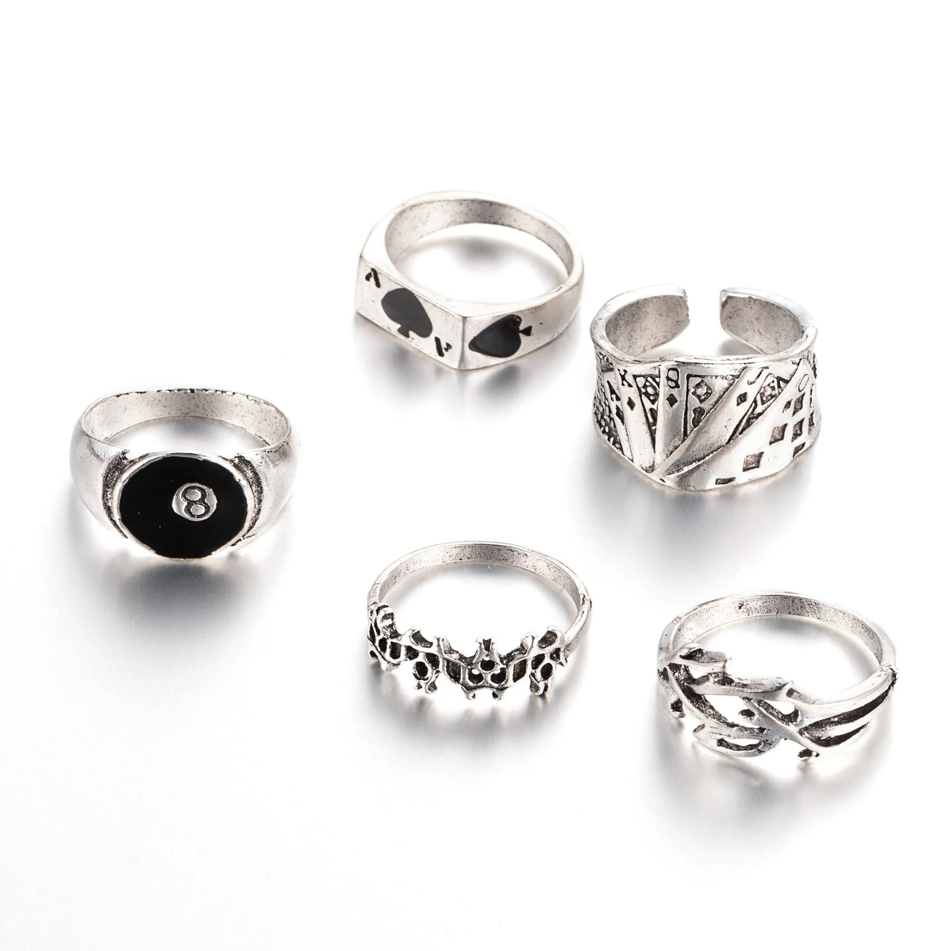 Black poker spade card ring with retro design for women