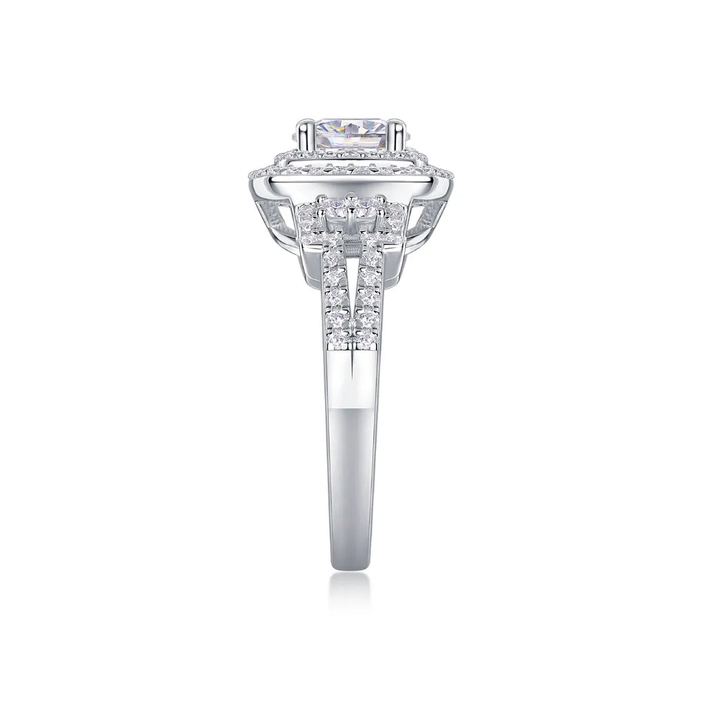 1-carat moissanite wedding ring set on platinum-plated S925 silver band in gift box