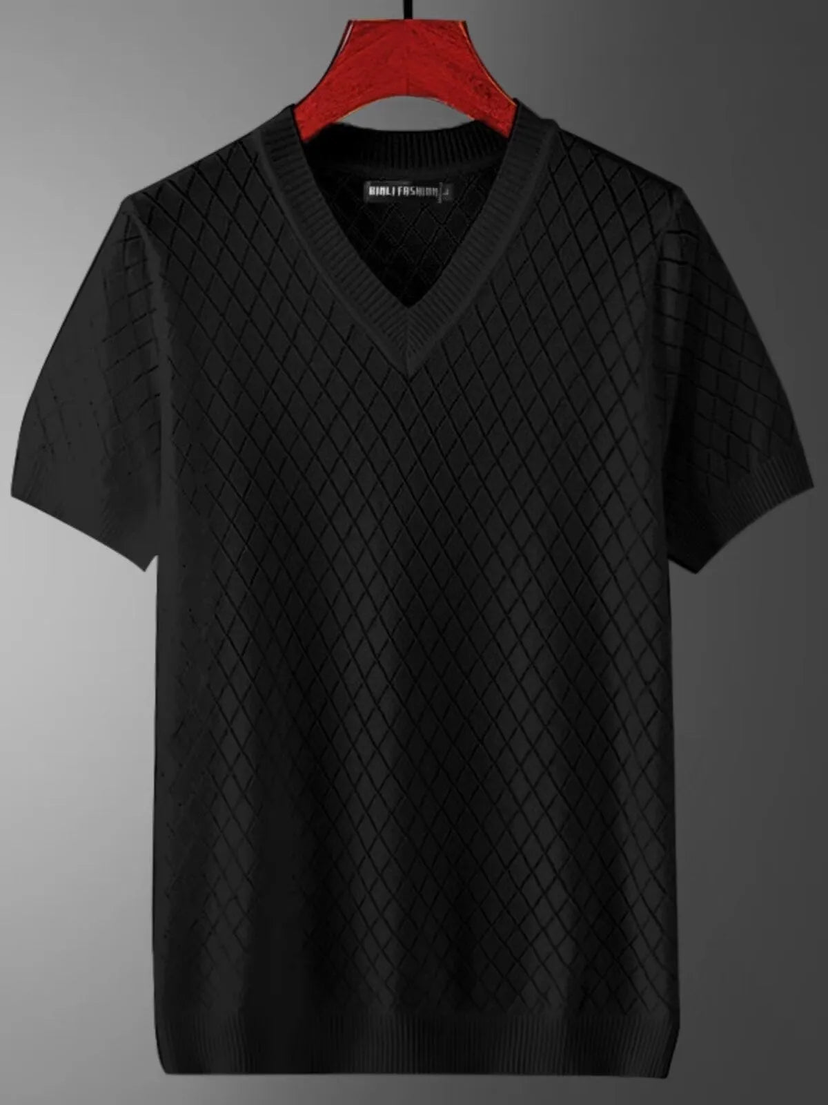 Men's black and white ice silk T-shirt showing V-neck and round neck style variations