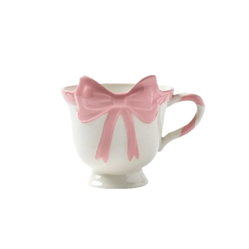 Ceramic heart bow mug in white or black pink with 400ml capacity