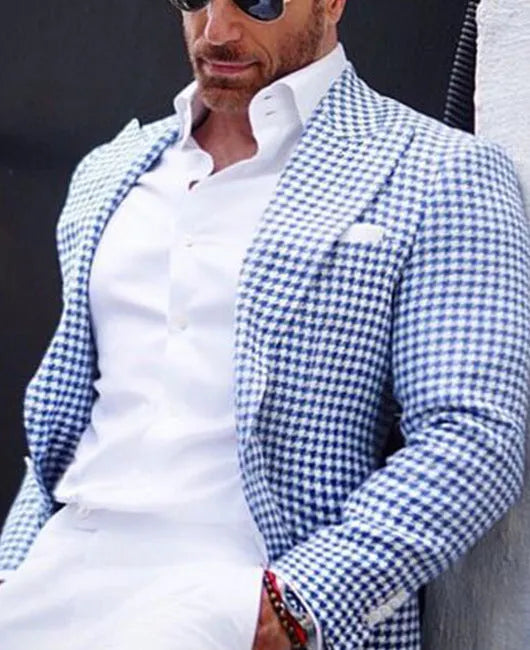 Men's slim fit two-button suit jacket with large top stitching pockets in a black button-split colour.