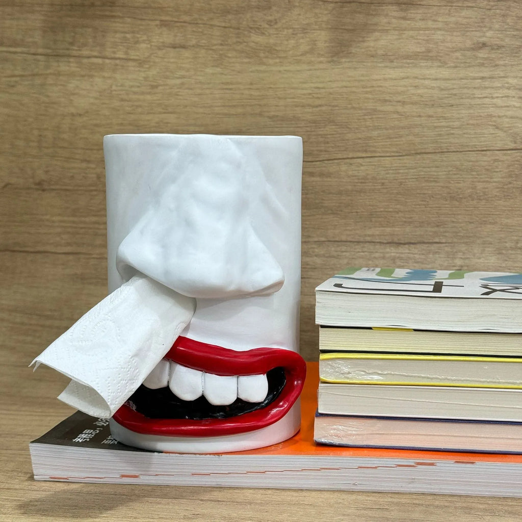 Resin tissue box cover ornament with American-style design measuring 8.5cm by 14.6cm