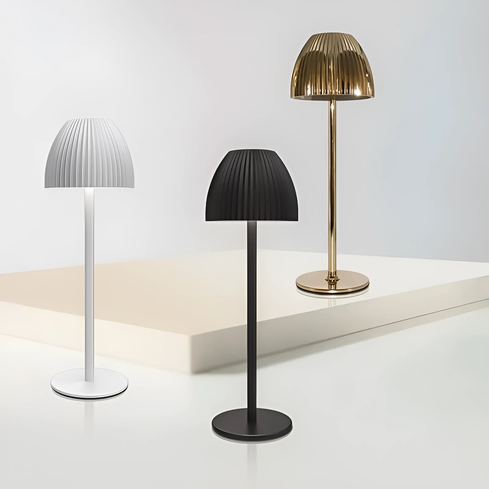 Ins pattern dimming small night lamp with thin round bottom in black or white options