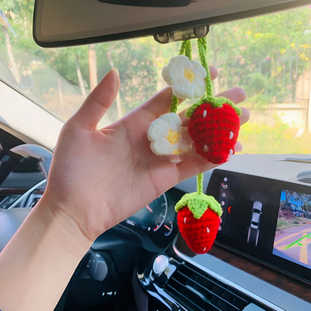 Handmade strawberry-shaped weaving pendant made from cotton and hemp for car decorative hanging