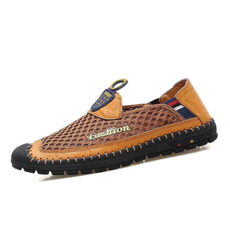 Men's solid-colour casual mesh shoes with a round toe and non-slip rubber sole.