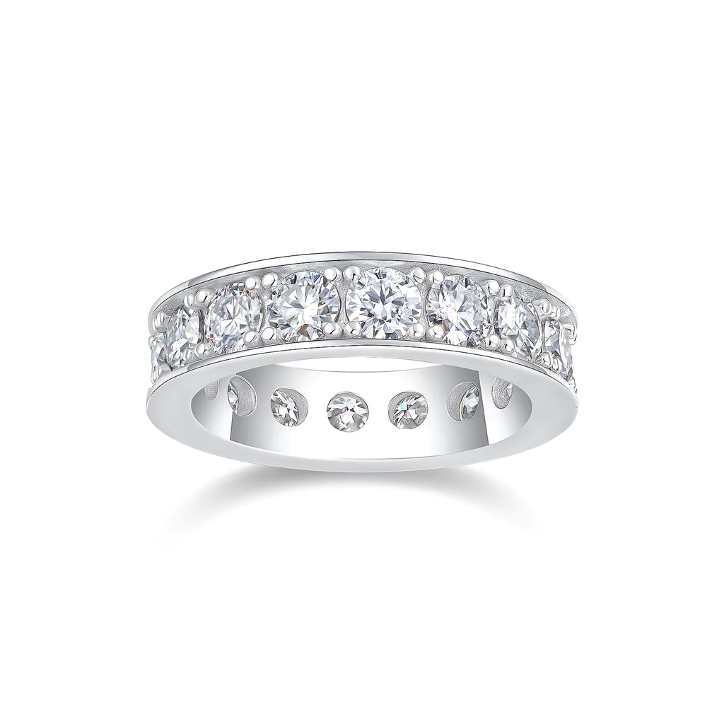 Flowing Cloud Passion wedding ring set with 0.3-carat moissanite in S925 silver with platinum plating on white background