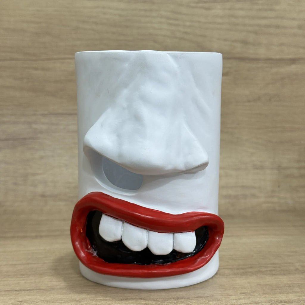 Resin tissue box cover ornament with American-style design measuring 8.5cm by 14.6cm