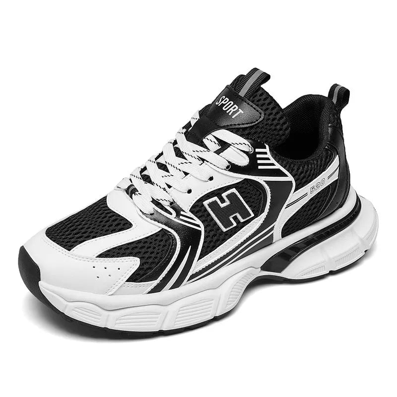 Men's solid-colour mesh running shoes with round toe and plastic sole.