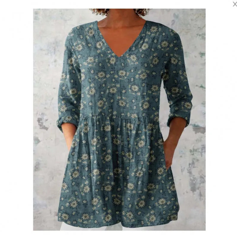 Women's printed wave pattern loose dress with 3/4 sleeves and wide waist design in polyester fabric