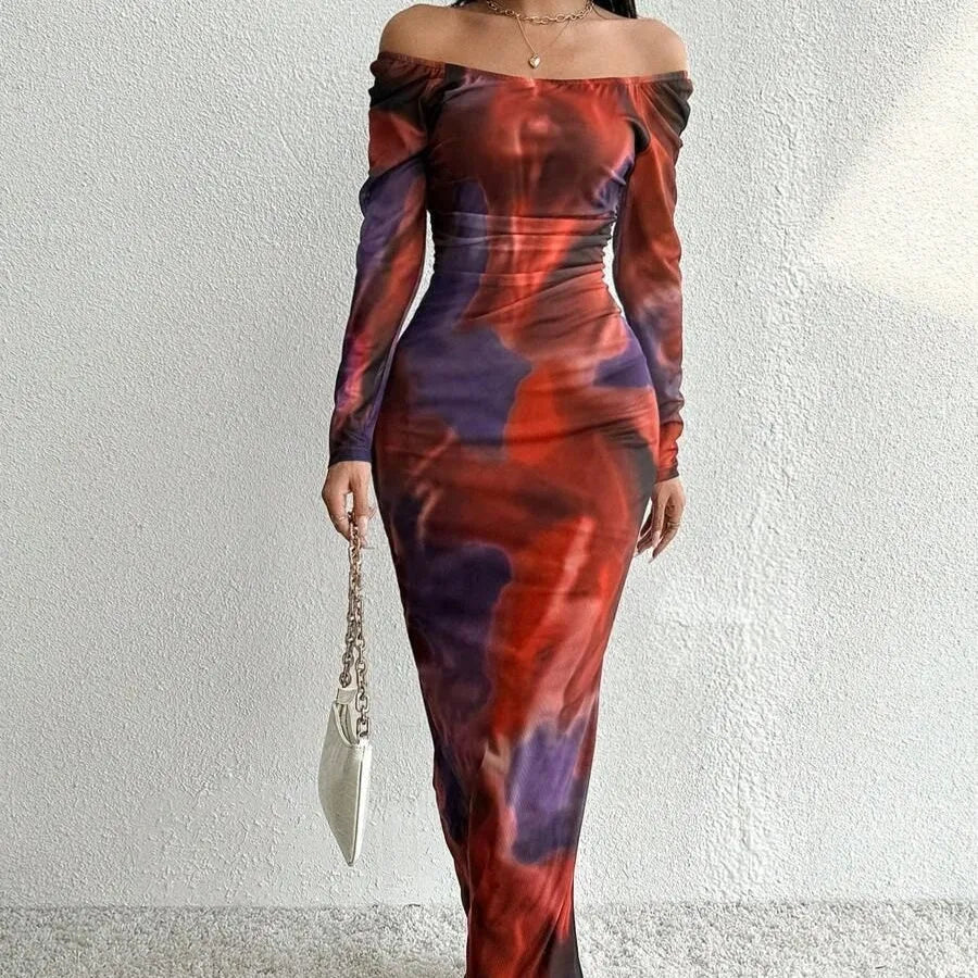 Printed pleated mesh fishtail dress with square collar and thigh split in gradient colours