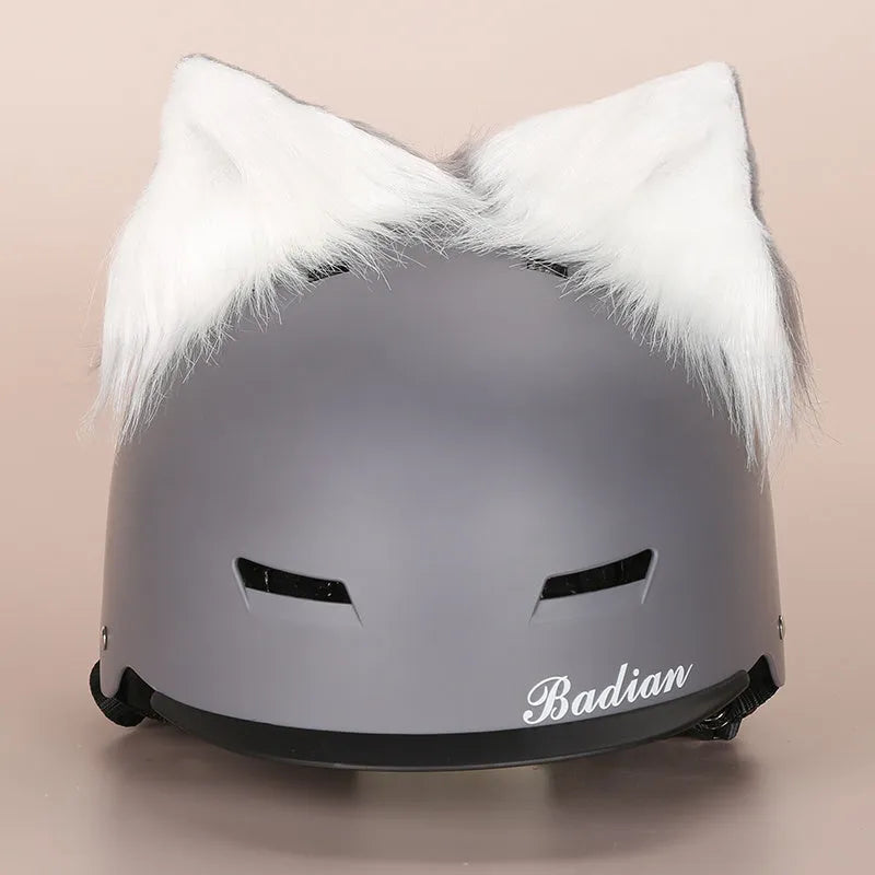 Cartoon-themed plush fabric helmet cover and ear decorations set for motorcycles and bicycles.