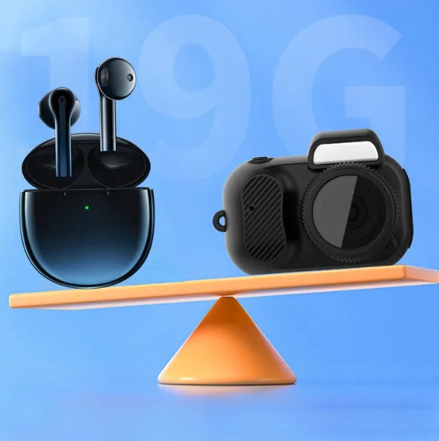 Black Y3000 HD outdoor sports camera with 0.96-inch screen showing compact size.