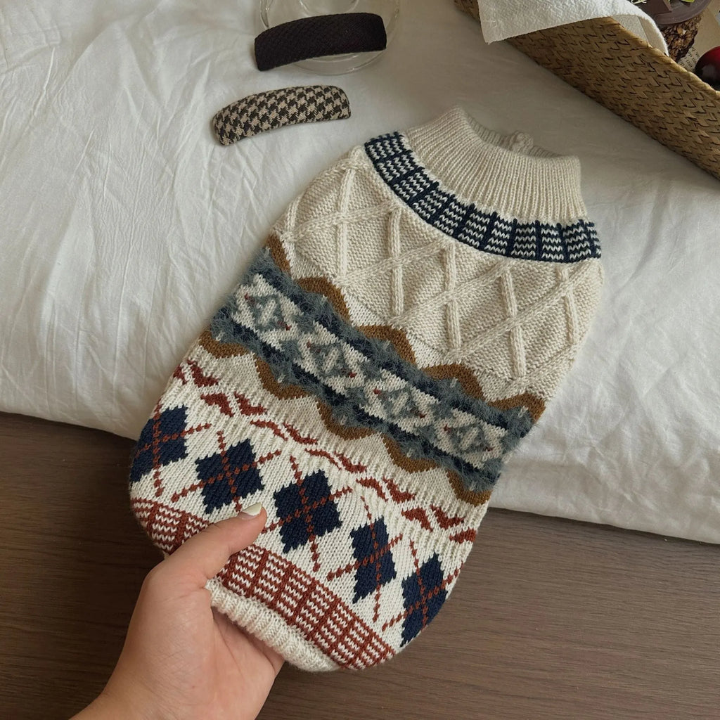 Twisted vintage diamond pattern acrylic dog sweater in British style for autumn and winter, available in sizes XS to XXL.